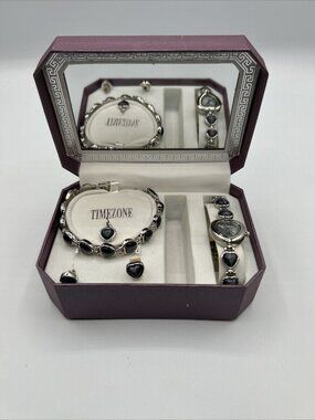 Woman Timezone Combo Heart Watch Bracelet And Earrings✅